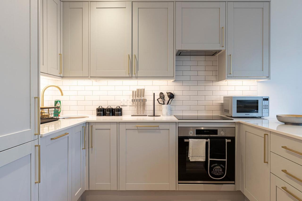 Stylish 1 Bed Flats In Soho, Next To Piccadilly Circus And Trafalgar Square Londen Buitenkant foto