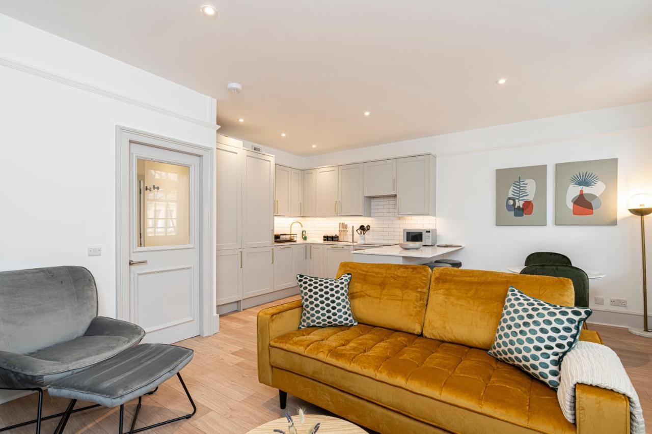 Stylish 1 Bed Flats In Soho, Next To Piccadilly Circus And Trafalgar Square Londen Buitenkant foto