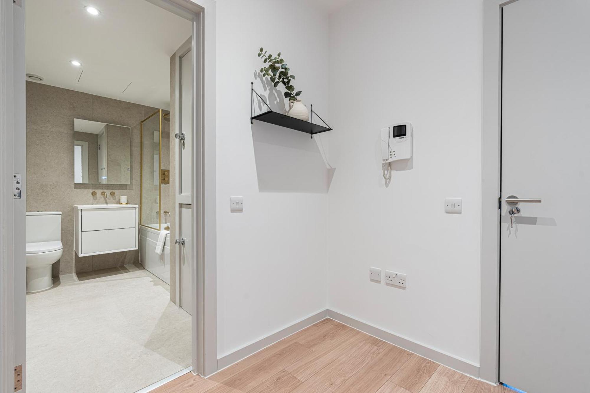 Stylish 1 Bed Flats In Soho, Next To Piccadilly Circus And Trafalgar Square Londen Buitenkant foto