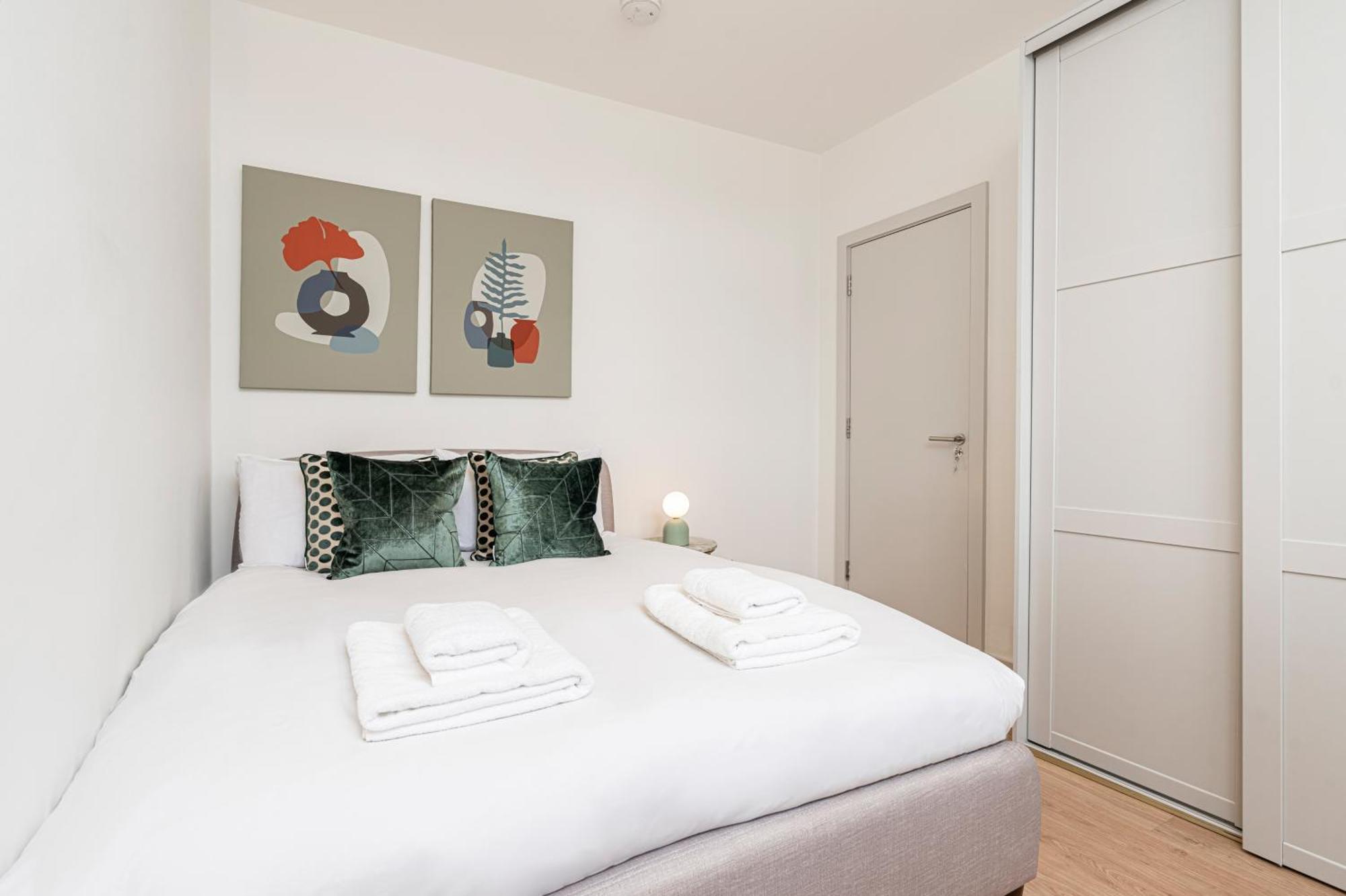 Stylish 1 Bed Flats In Soho, Next To Piccadilly Circus And Trafalgar Square Londen Buitenkant foto