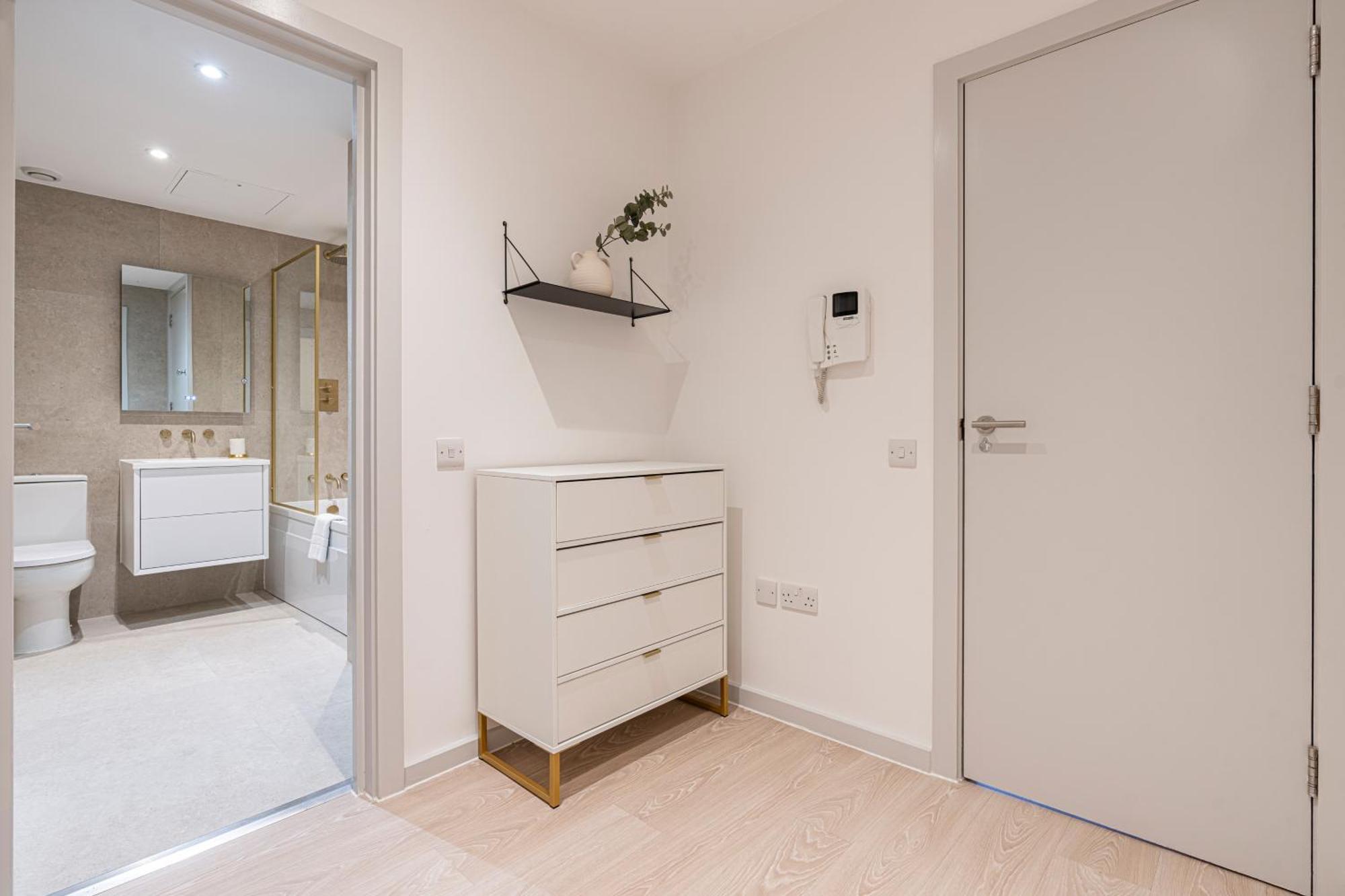Stylish 1 Bed Flats In Soho, Next To Piccadilly Circus And Trafalgar Square Londen Buitenkant foto